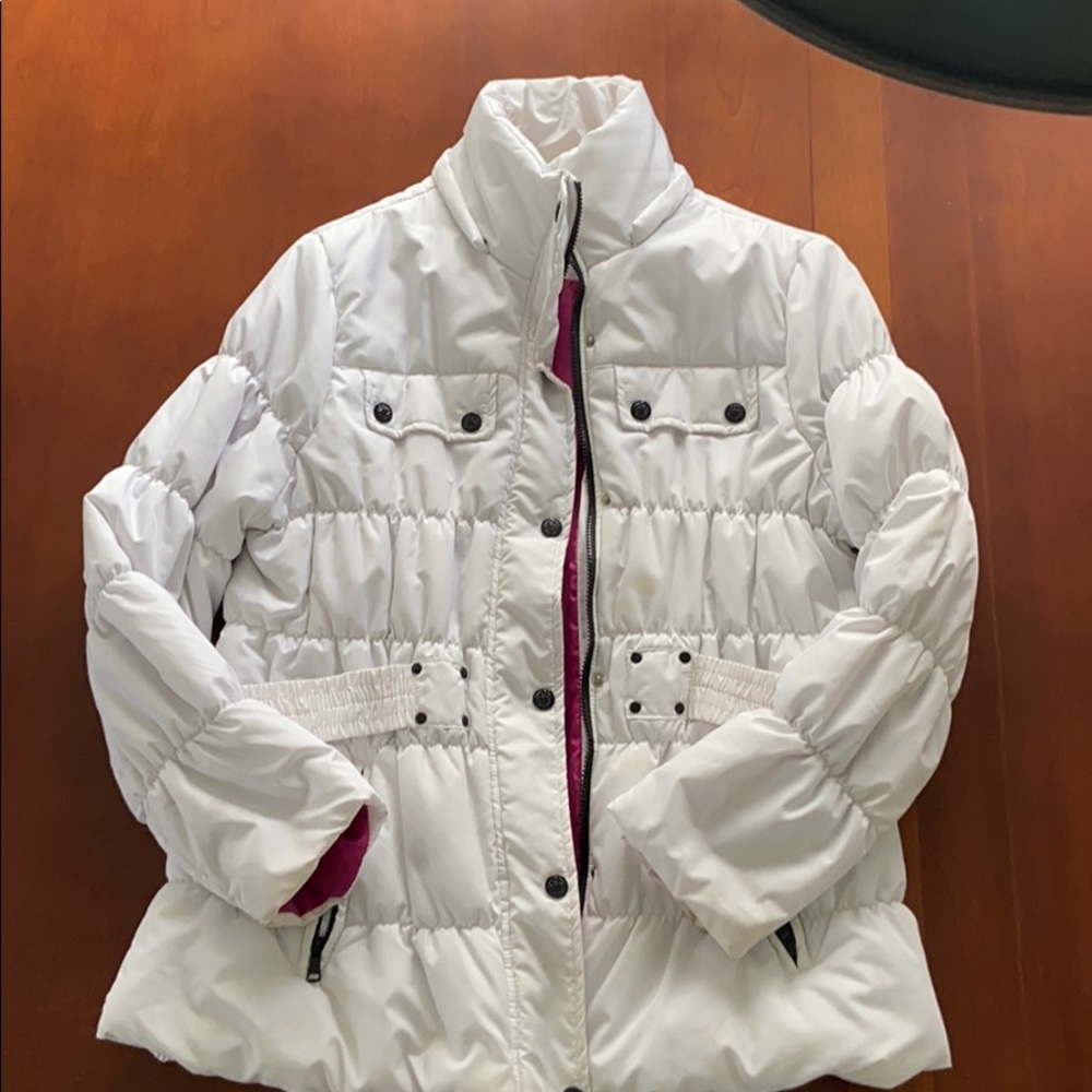 White puffer jacket